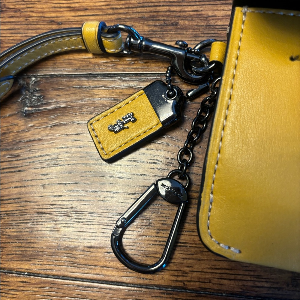 Coach x Mickey Envelope Key Pouch-Flax - Picture 3 of 7